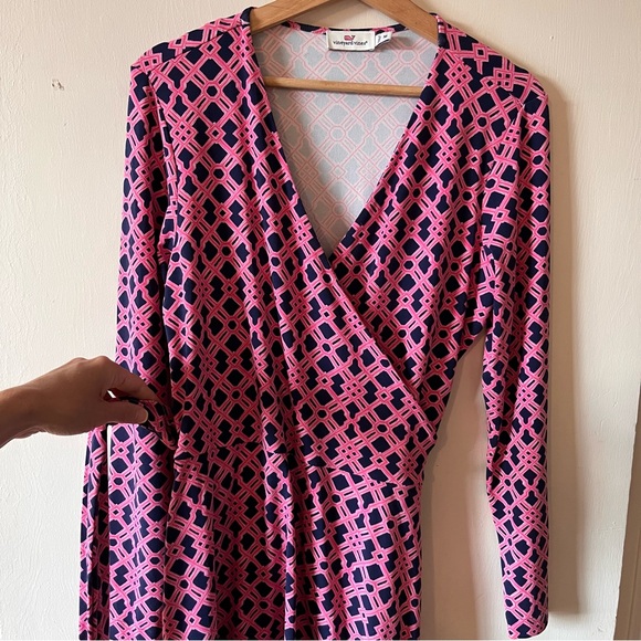 Vineyard Vines Long Sleeve V-Neck Wrap Dress, Size M - Picture 9 of 14